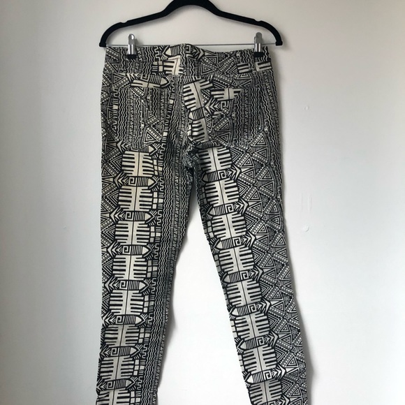 Forever 21 tribal jeans - Picture 8 of 8